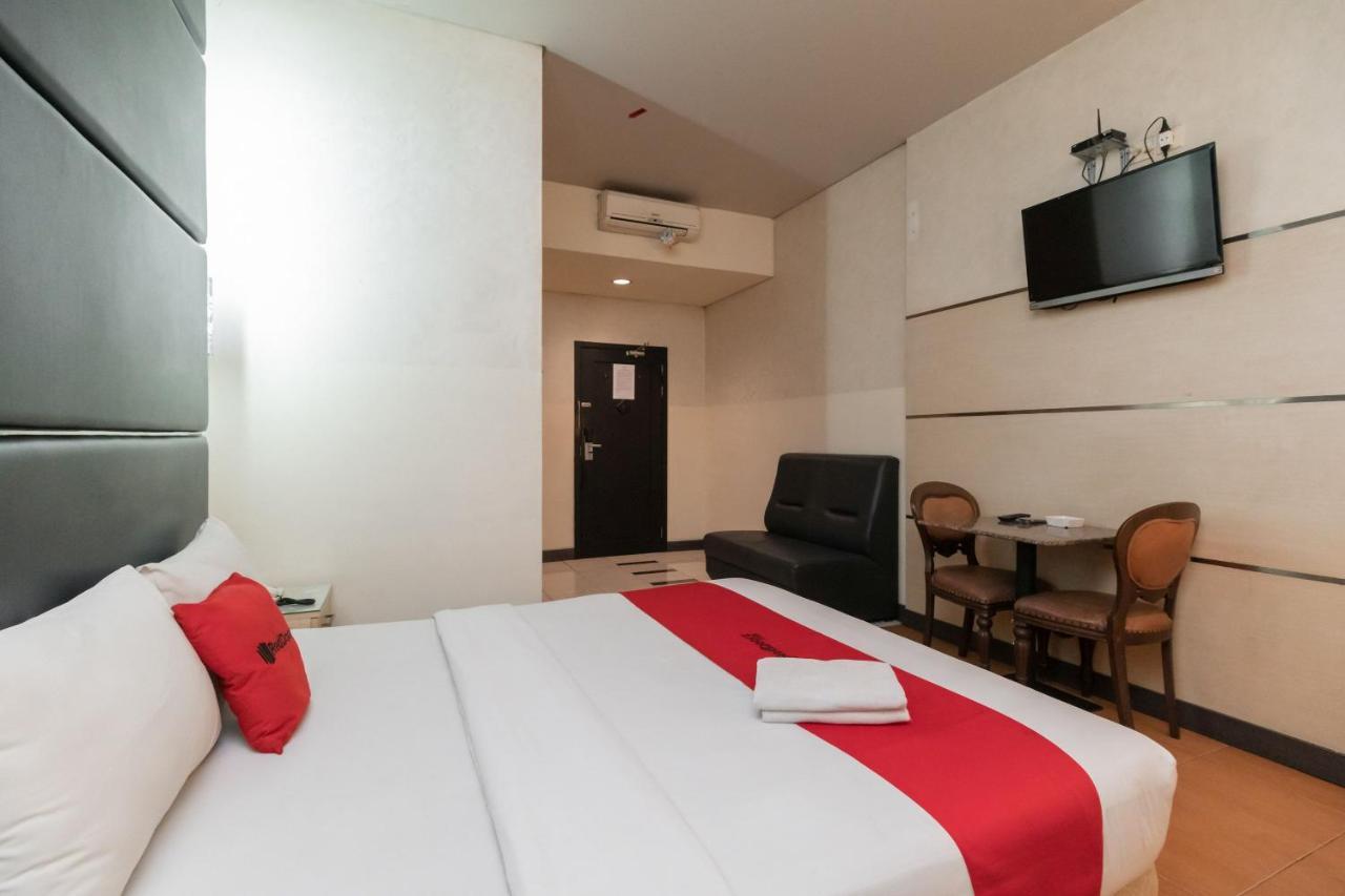 Hotel Reddoorz At Jalan Gunung Sahari Yakarta Exterior foto