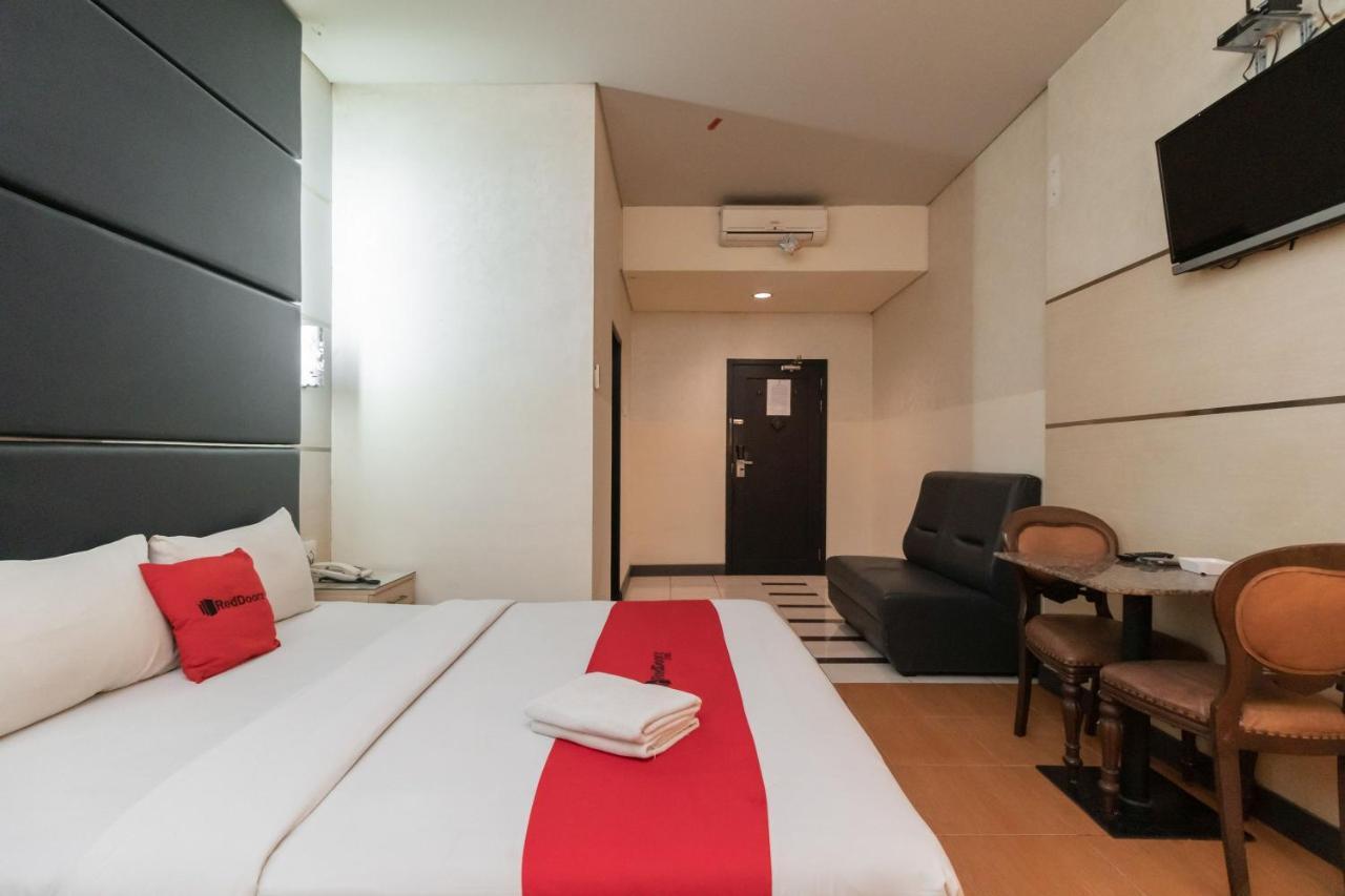 Hotel Reddoorz At Jalan Gunung Sahari Yakarta Exterior foto