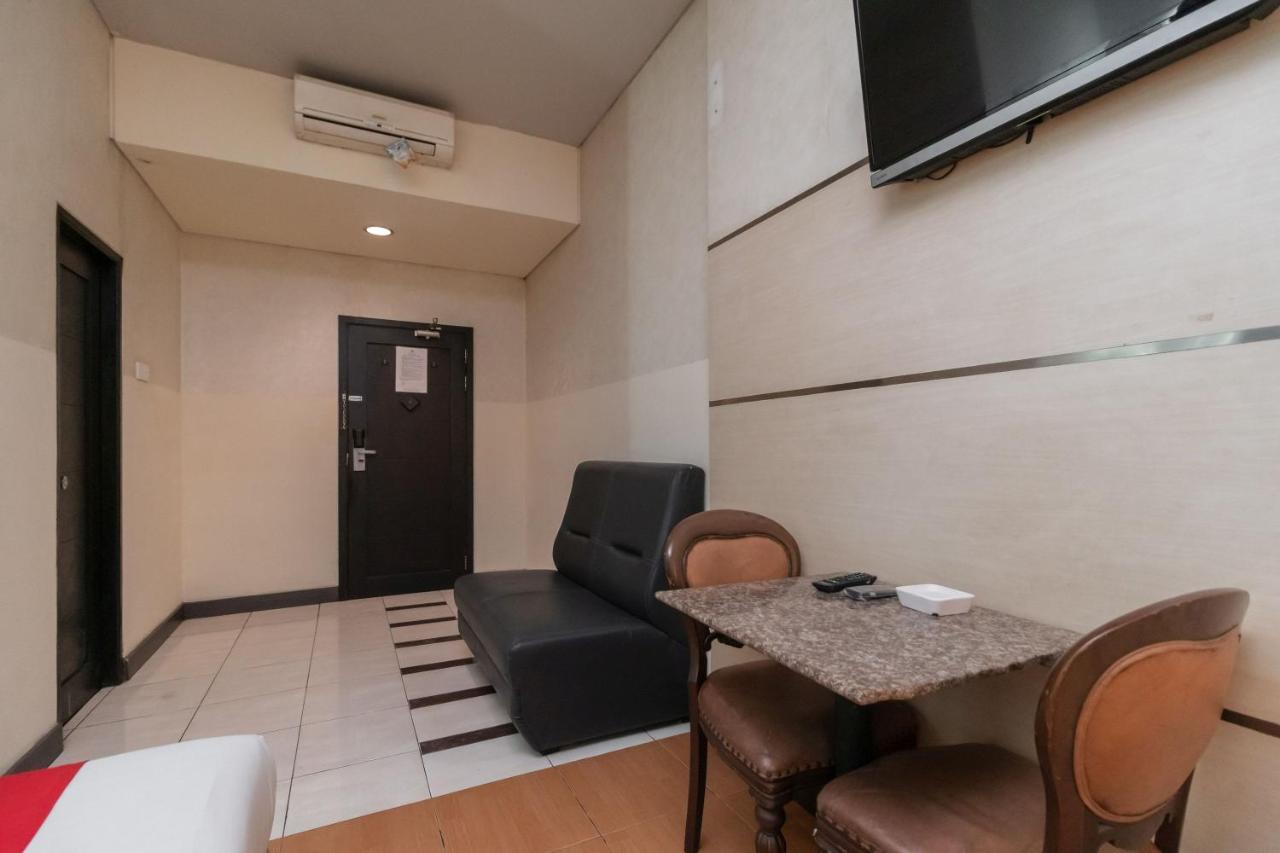 Hotel Reddoorz At Jalan Gunung Sahari Yakarta Exterior foto