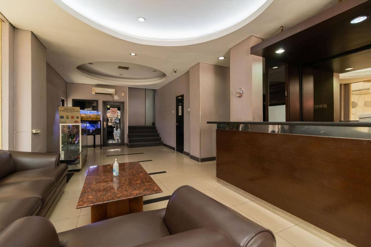Hotel Reddoorz At Jalan Gunung Sahari Yakarta Exterior foto