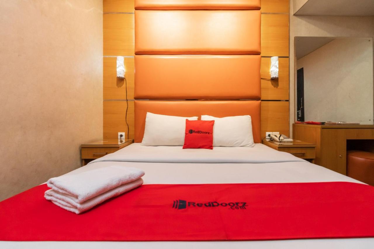Hotel Reddoorz At Jalan Gunung Sahari Yakarta Exterior foto