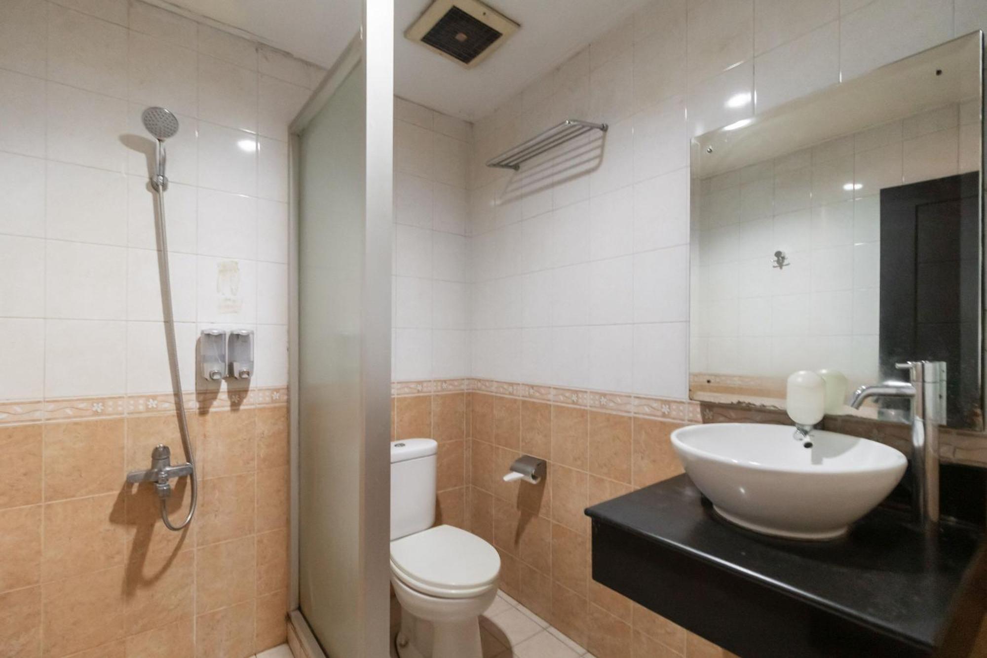 Hotel Reddoorz At Jalan Gunung Sahari Yakarta Habitación foto
