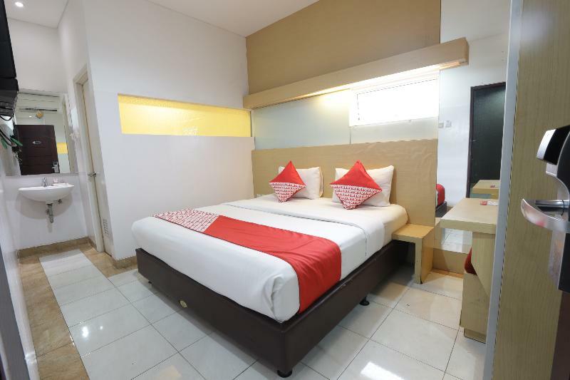 Hotel Reddoorz At Jalan Gunung Sahari Yakarta Exterior foto