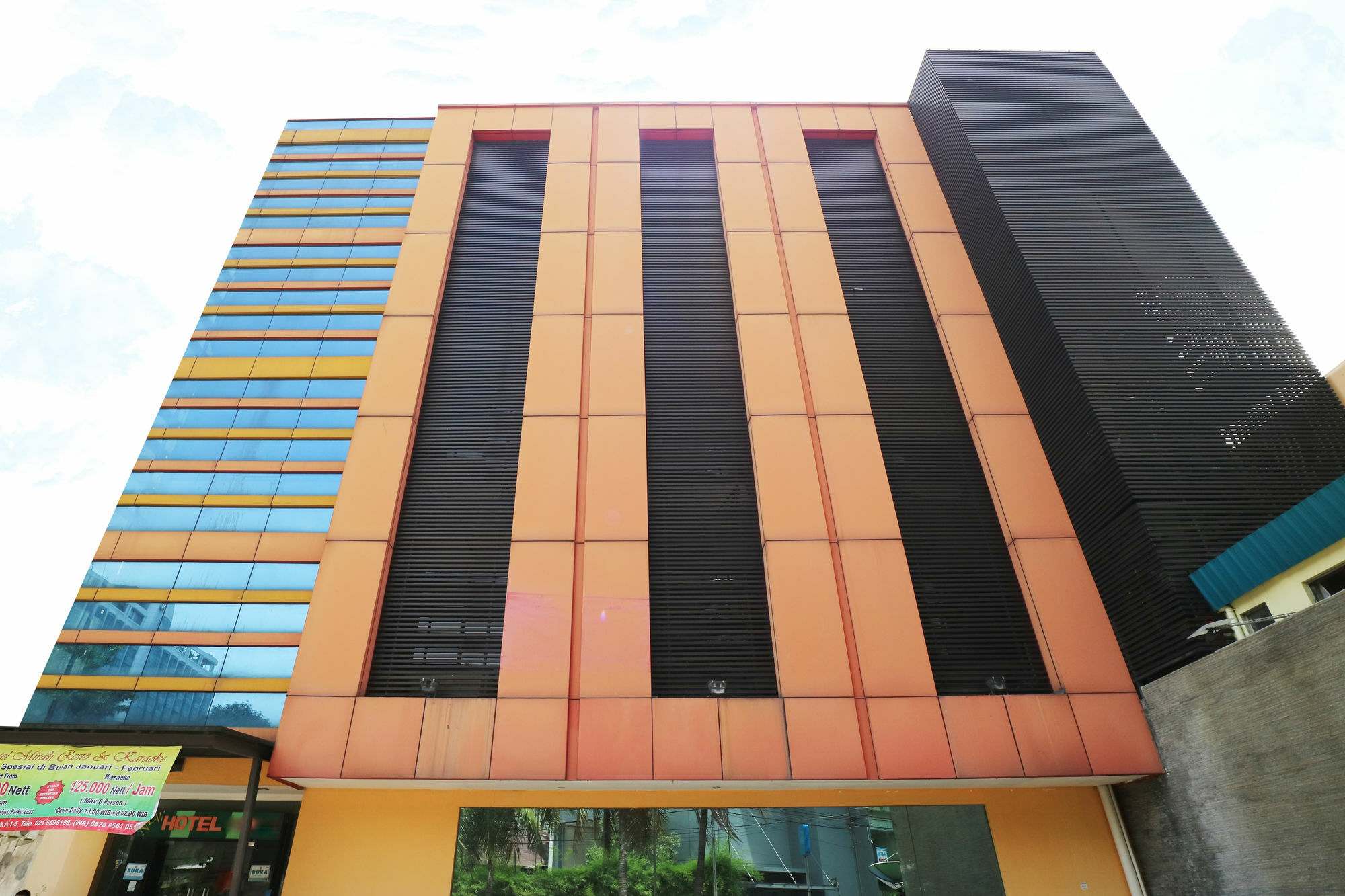 Hotel Reddoorz At Jalan Gunung Sahari Yakarta Exterior foto