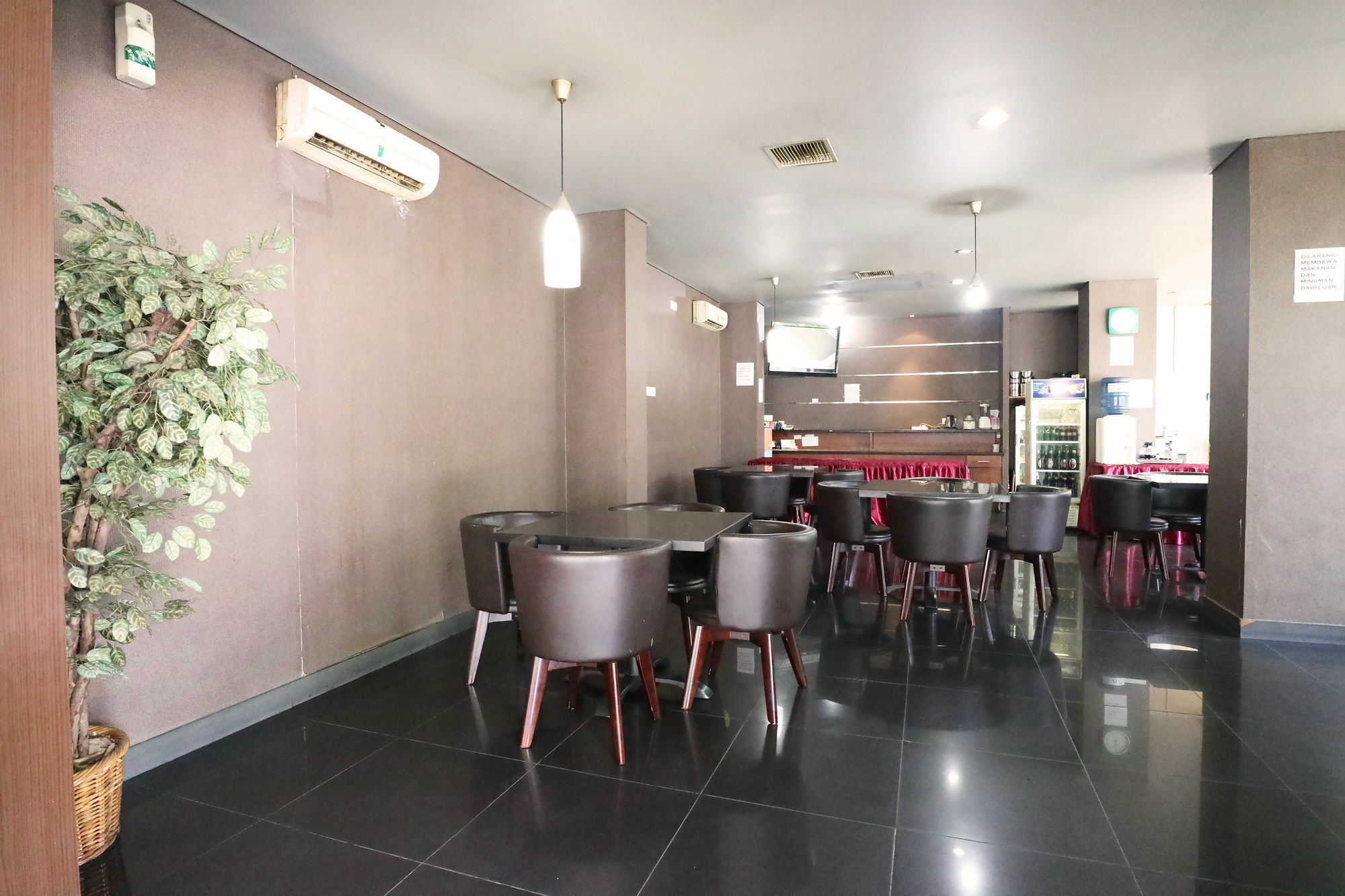 Hotel Reddoorz At Jalan Gunung Sahari Yakarta Exterior foto